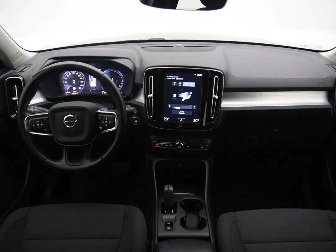 VOLVO XC40 Inscription