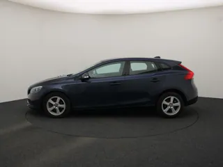 VOLVO V40 Momentum