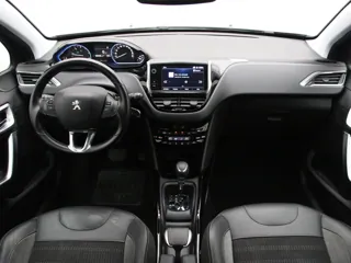 PEUGEOT 2008 Allure