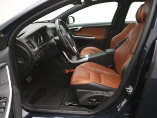 VOLVO V60 Summum