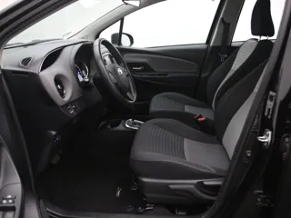 TOYOTA YARIS Active