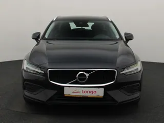 VOLVO V60 Momentum
