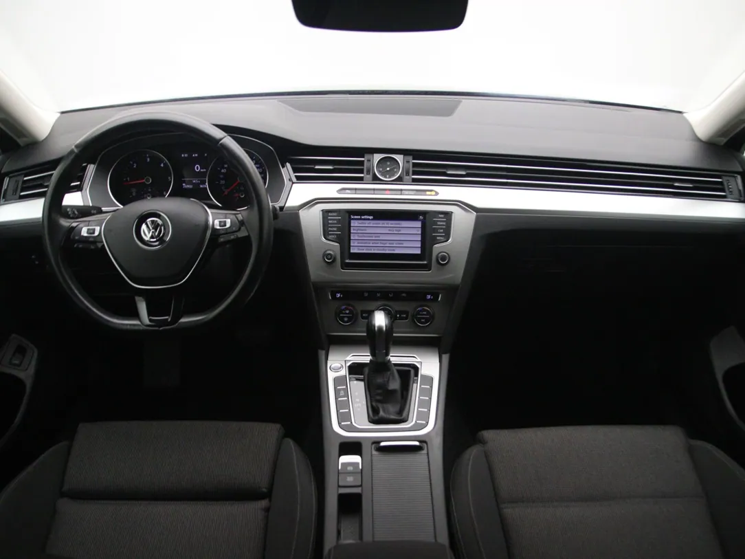 VOLKSWAGEN PASSAT B8 Comfortline