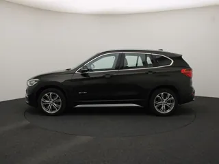 BMW X1 xLine