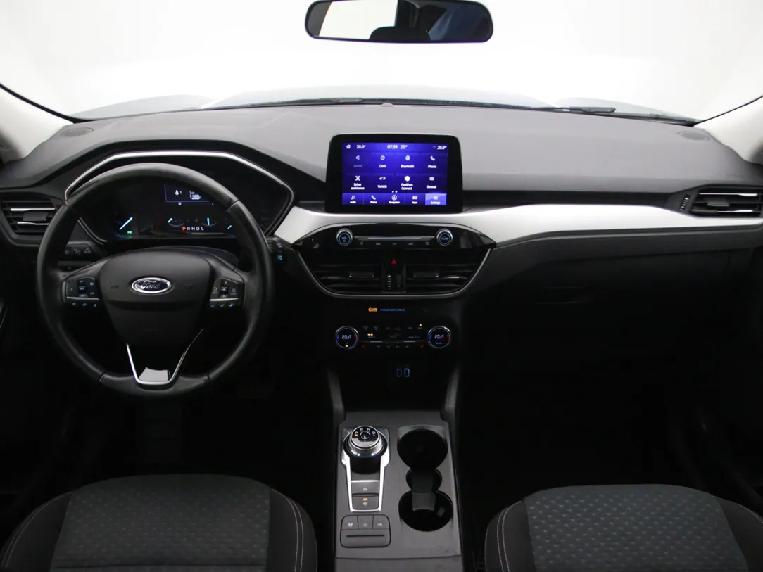 FORD KUGA Cool & Connect