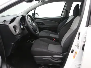 TOYOTA YARIS Active