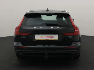 VOLVO V60 Momentum