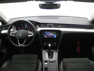 VOLKSWAGEN PASSAT B8 Elegance Business