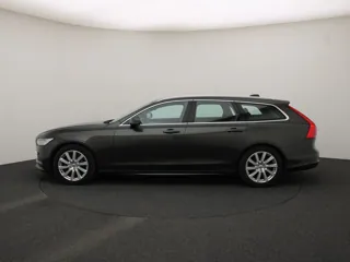 VOLVO V90 Momentum