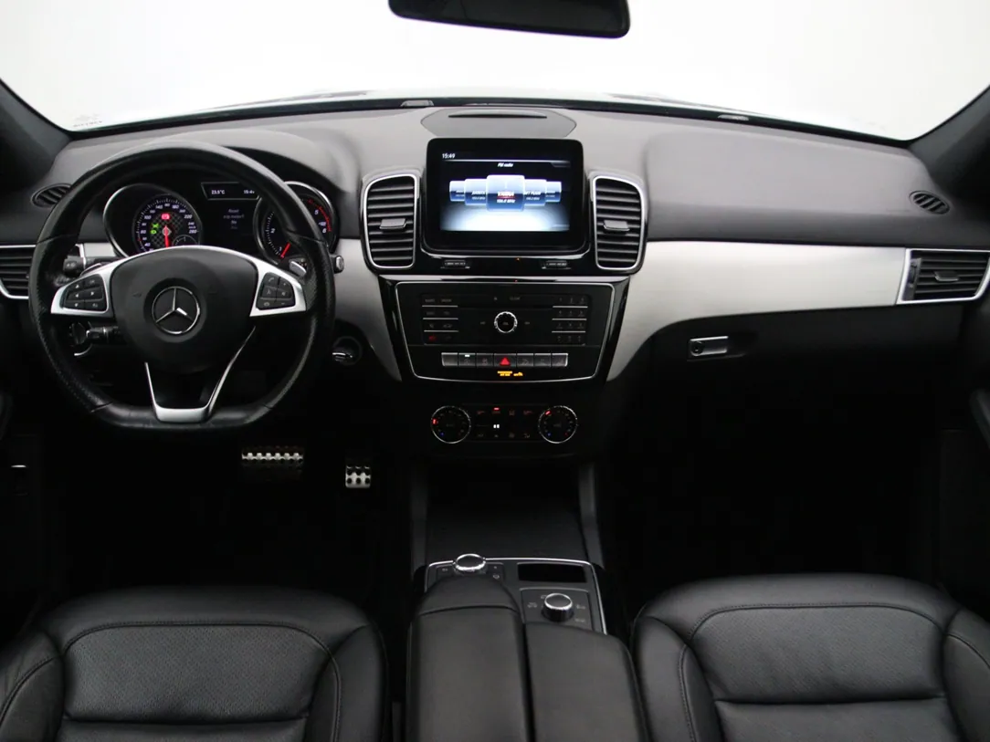 MERCEDES BENZ GLE250 AMG Line