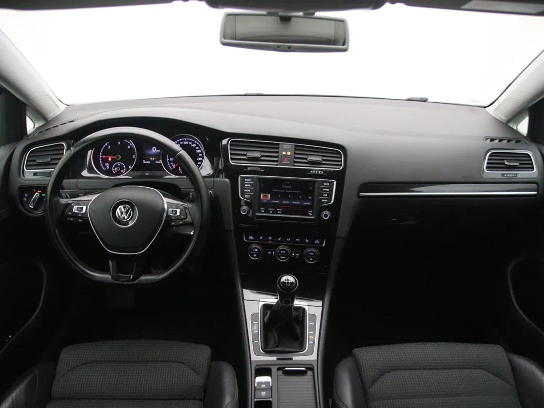 VOLKSWAGEN GOLF 7 Highline