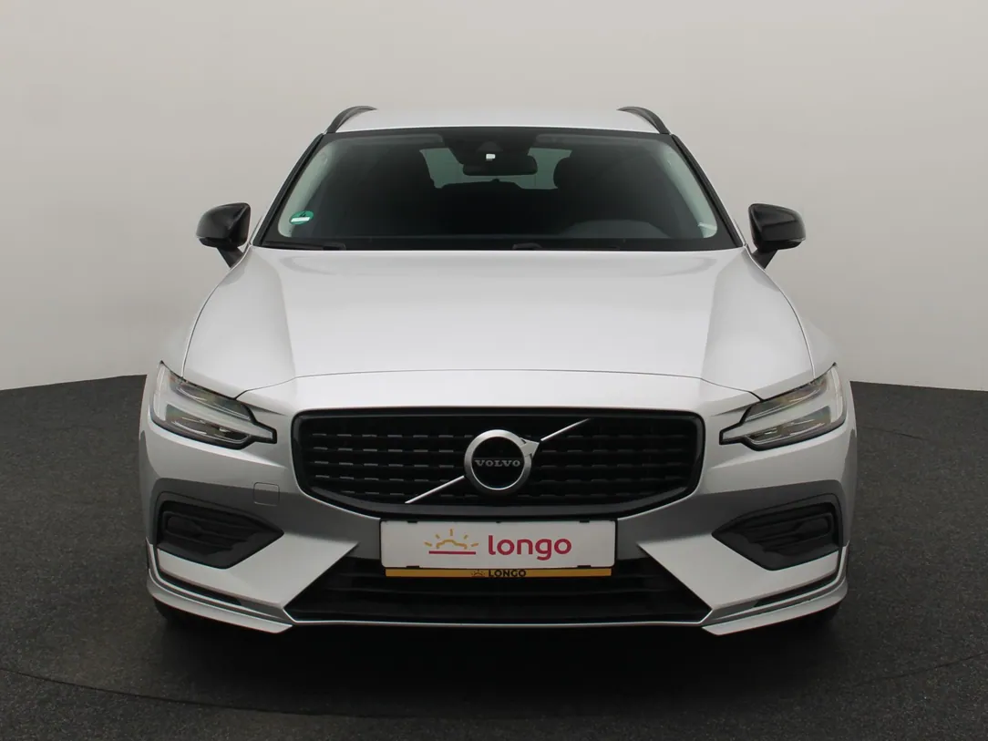 VOLVO V60 Momentum Advantage