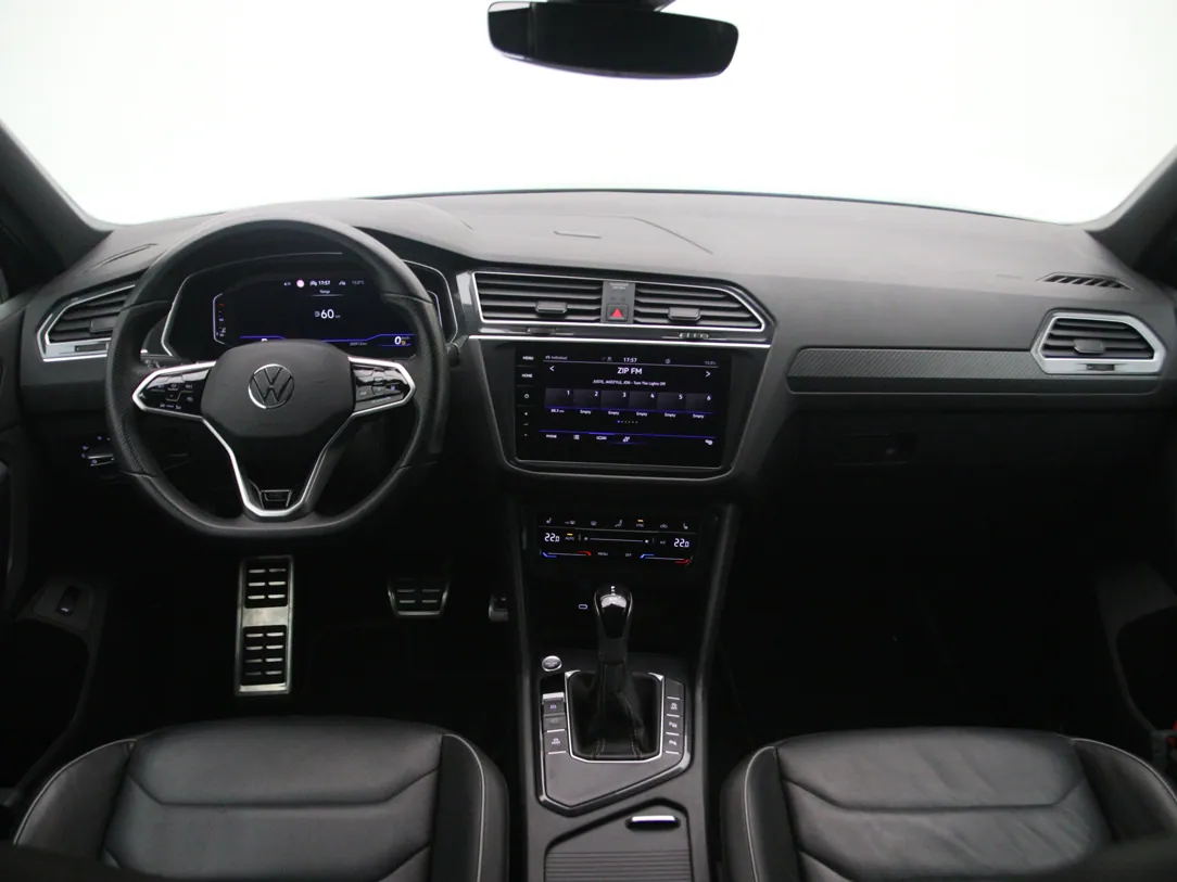 VOLKSWAGEN TIGUAN R-Line Business+