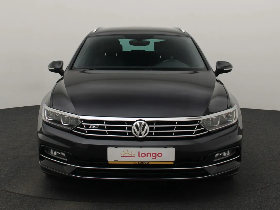 VOLKSWAGEN PASSAT B8 Highline Business R