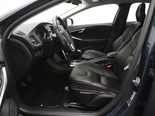 VOLVO V40 Momentum Professional