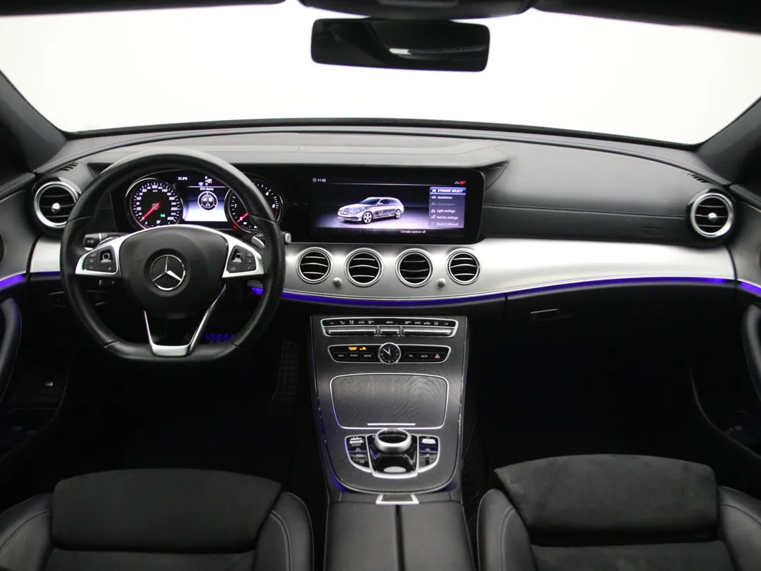 MERCEDES BENZ E220 AMG