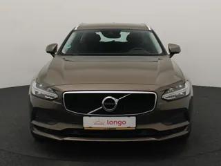 VOLVO V90 Momentum