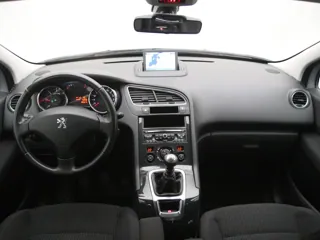 PEUGEOT 5008 Access