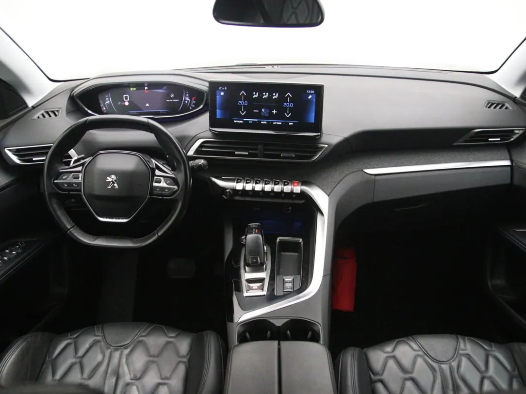 PEUGEOT 5008 Allure
