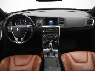 VOLVO V60 Summum