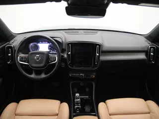 VOLVO XC40 Inscription
