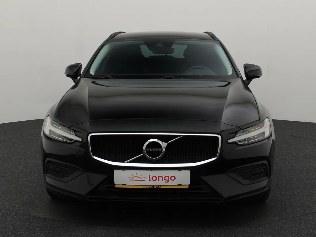 VOLVO V60 MHEV Momentum Advantage