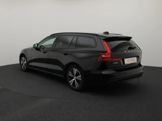 VOLVO V60 MHEV Momentum Advantage