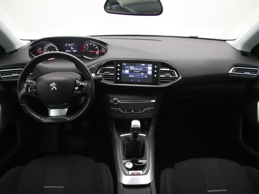 PEUGEOT 308 Première
