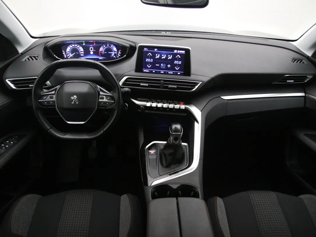 PEUGEOT 3008 Executive