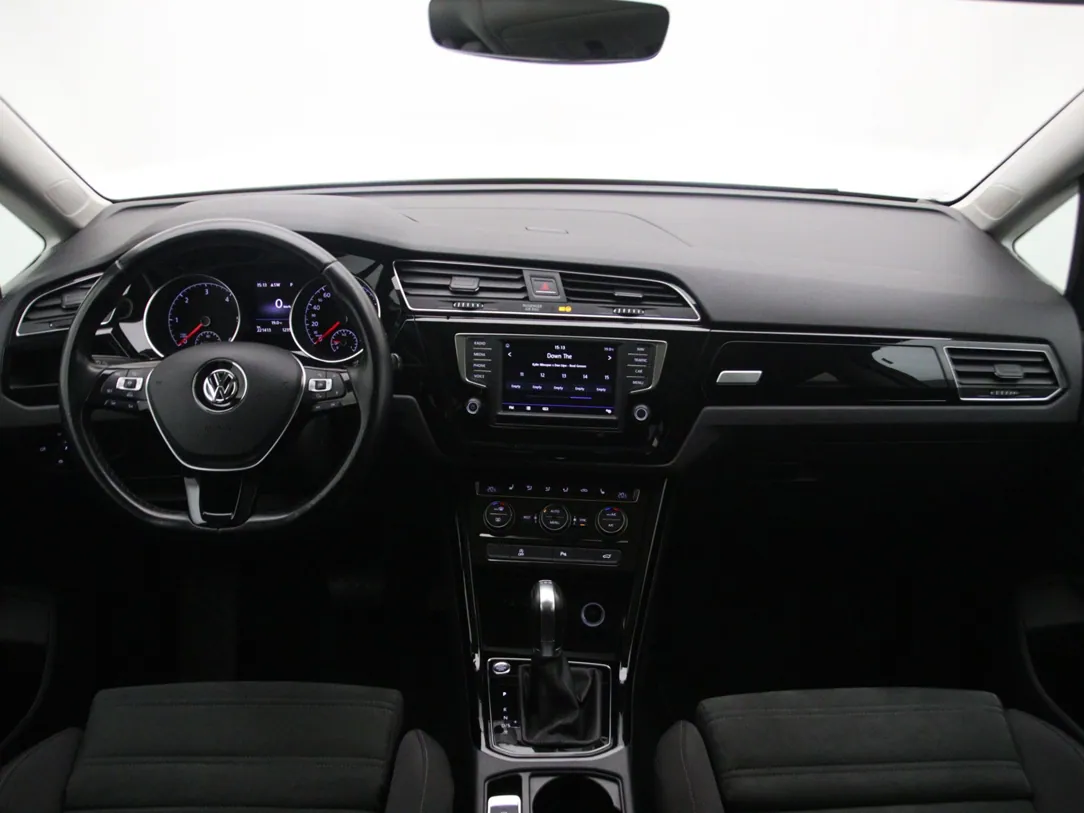 VOLKSWAGEN TOURAN Highline Business R
