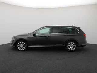 VOLKSWAGEN PASSAT B8 Highline Business