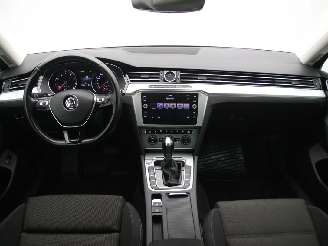 VOLKSWAGEN PASSAT B8 R-Line