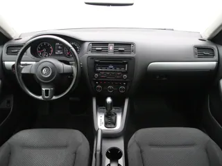 VOLKSWAGEN JETTA Life