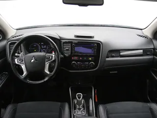 MITSUBISHI OUTLANDER Executive Edition