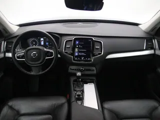 VOLVO XC90 Momentum