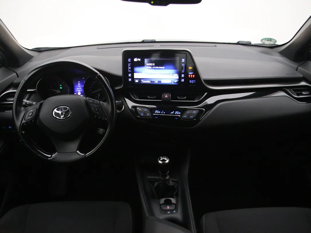 TOYOTA C-HR Dynamic