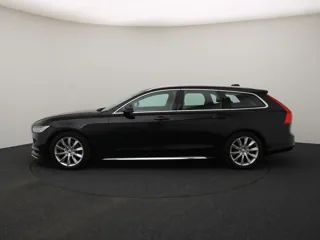 2018 VOLVO V90 Momentum