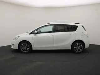 TOYOTA VERSO Active