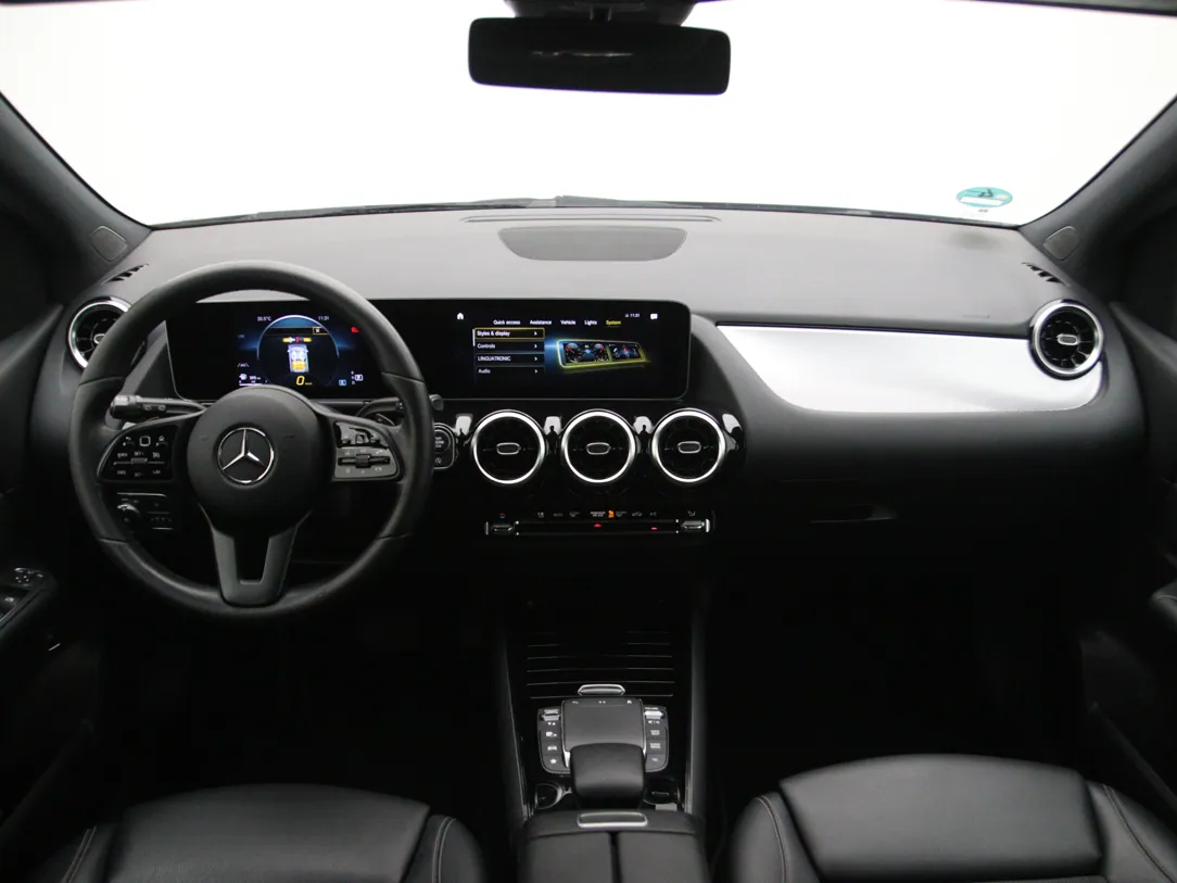 MERCEDES BENZ B180 Business Solution