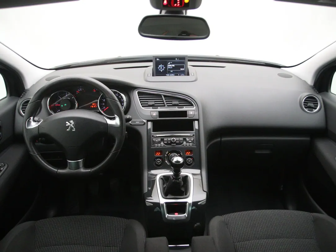 PEUGEOT 5008 Style
