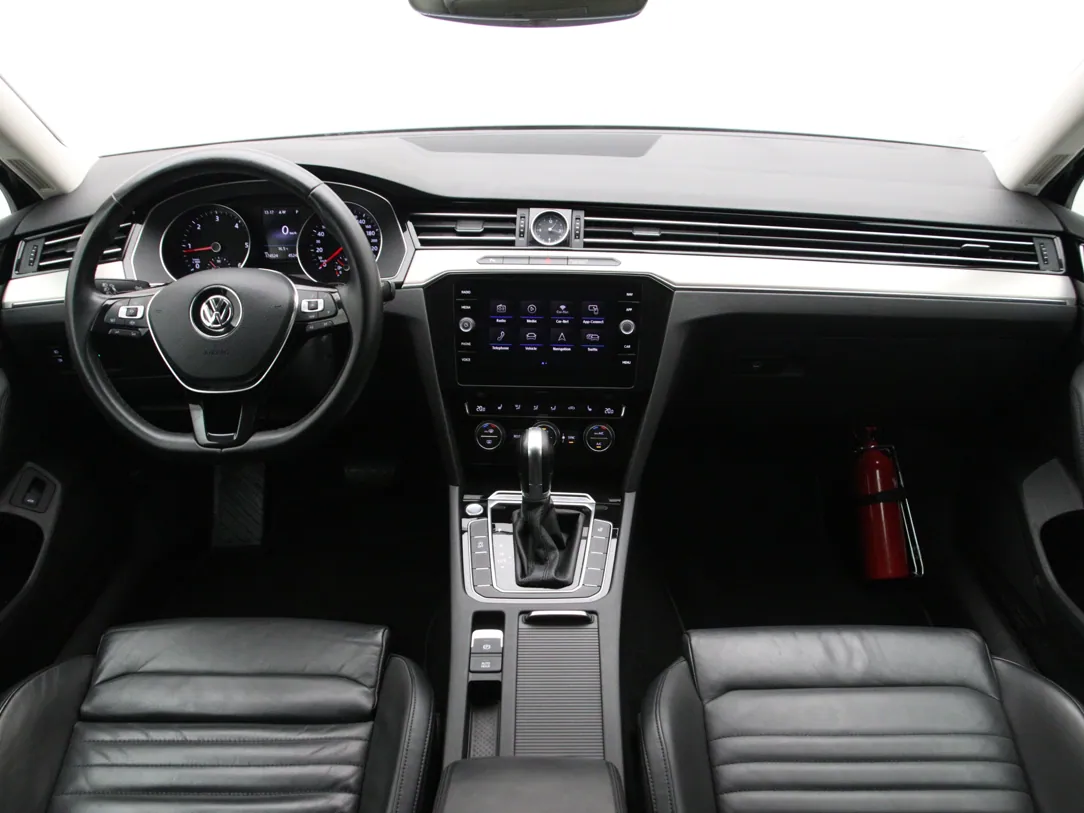 VOLKSWAGEN PASSAT B8 Highline Business