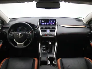 LEXUS NX300H Luxury Line