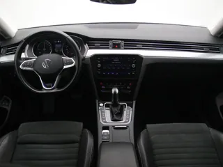 VOLKSWAGEN PASSAT B8 GTE Elegance