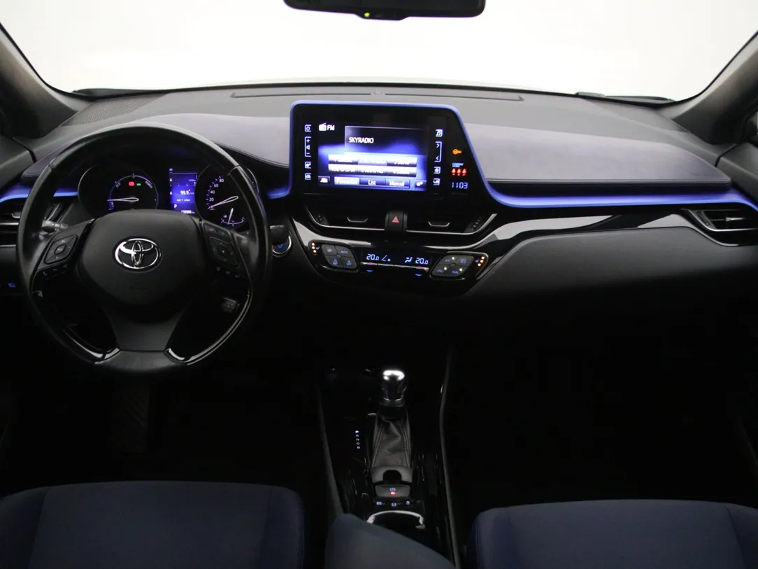TOYOTA C-HR Bi-Tone