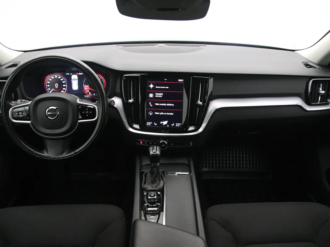 VOLVO V60 Cross Country Pro