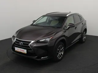 LEXUS NX300H Luxury Line