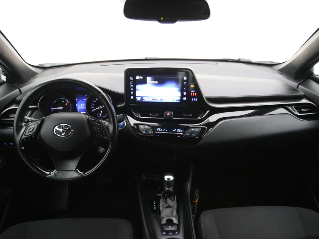 TOYOTA C-HR Dynamic
