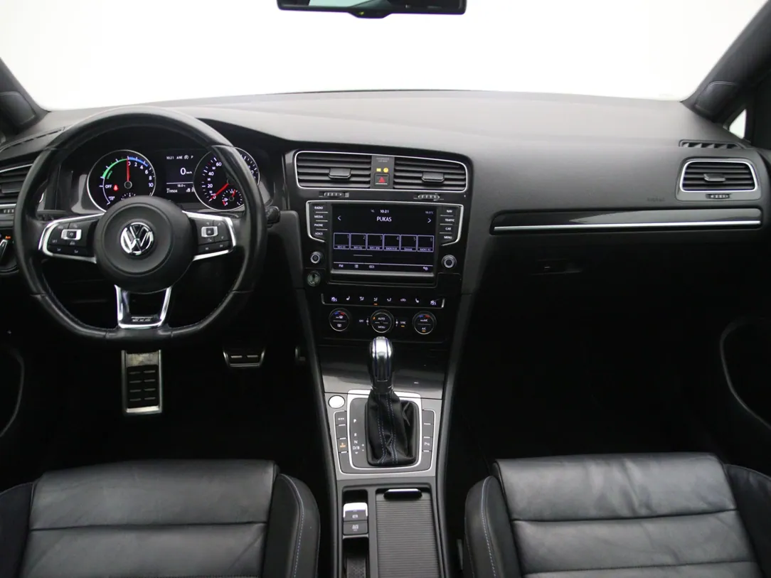 VOLKSWAGEN GOLF 7 GTE