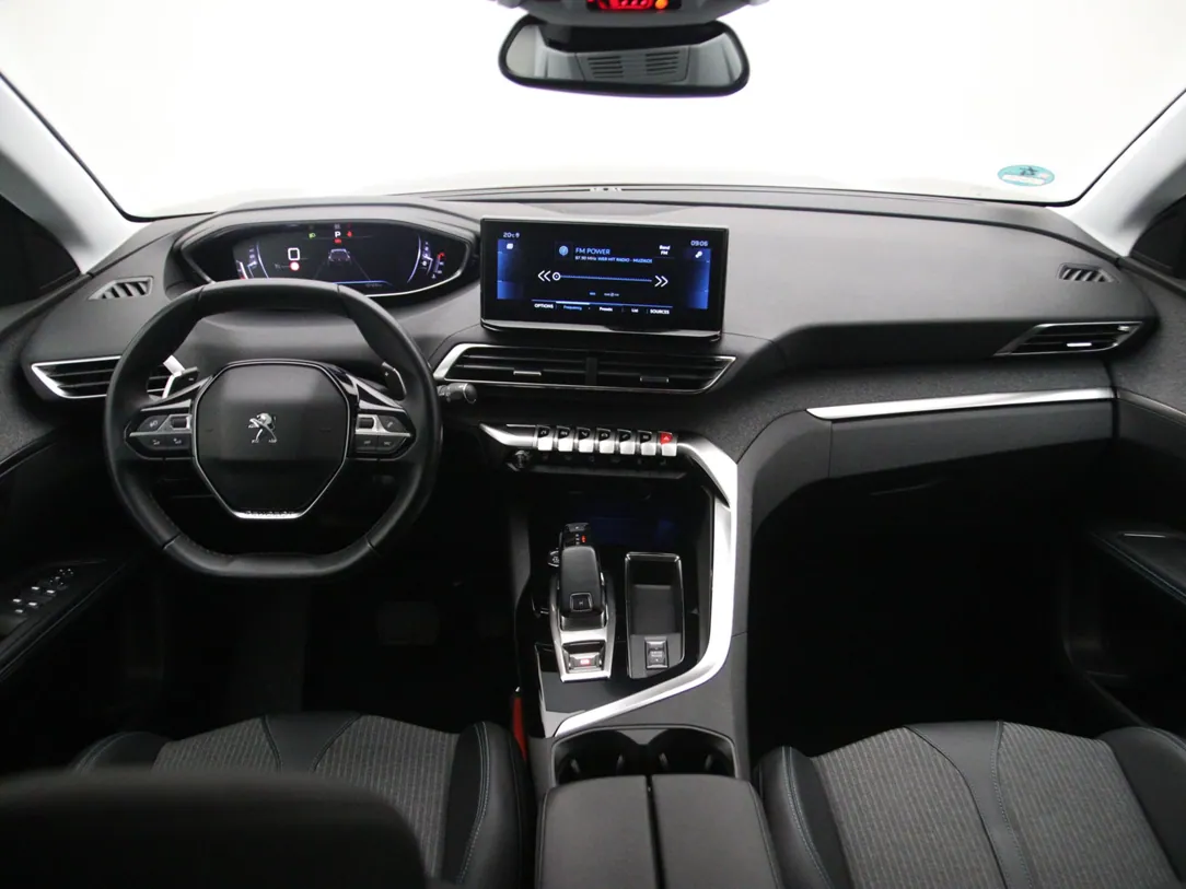 PEUGEOT 5008 Allure Business