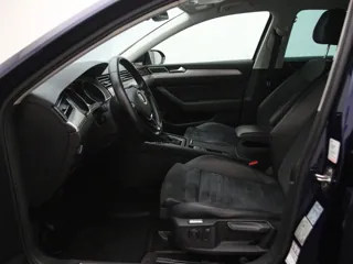VOLKSWAGEN PASSAT B8 Highline Executive